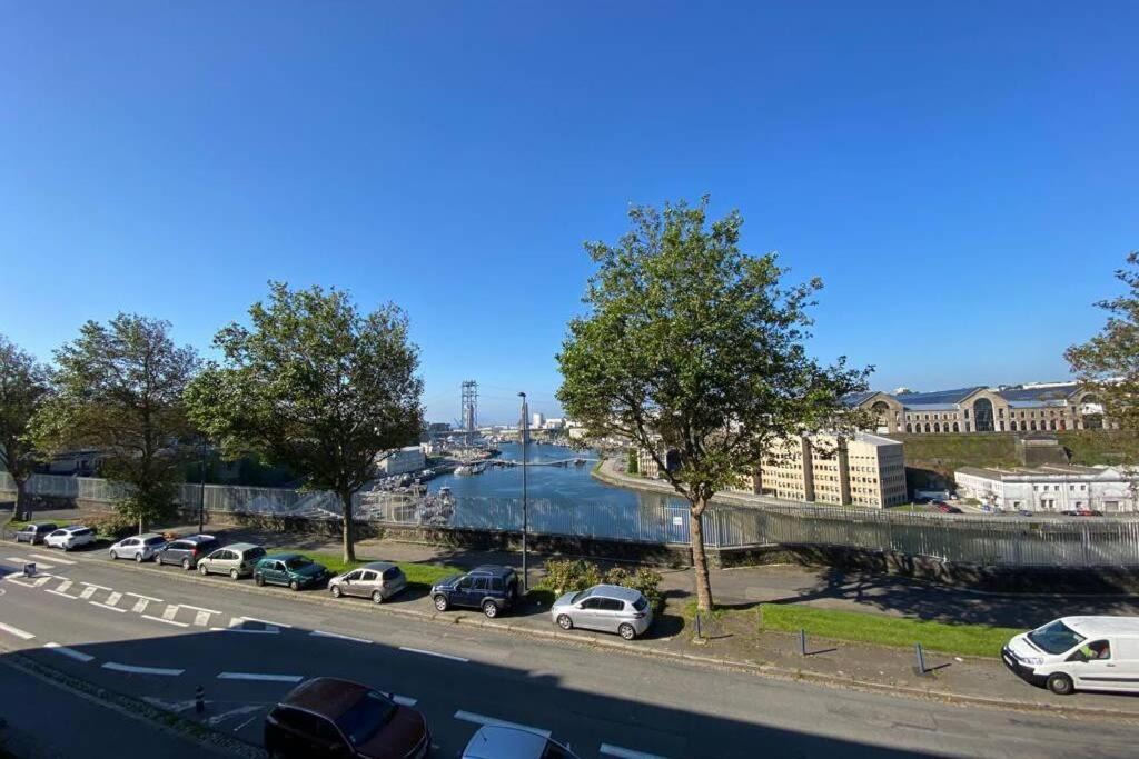 Milin : Appt 2 Ch Vue Sur Mer, Lumineux - Centre-Ville, Proche Facs, Telepherique Et Arsenal. Brest Dış mekan fotoğraf